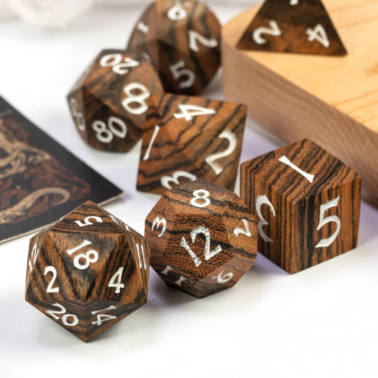 Dés en Bois Nervurés